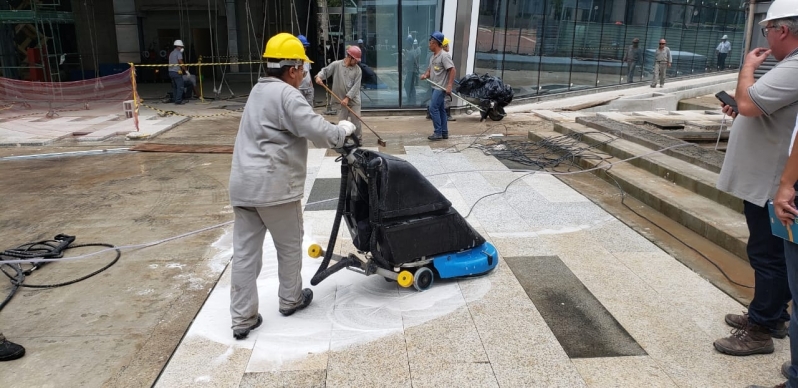 Contratação de Limpeza em Construção Jardim São Caetano - Limpeza de Construção com Varredeira